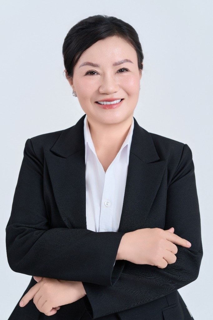 Cô Hoàn — Người sáng lập Xưởng May Quỳnh Châu